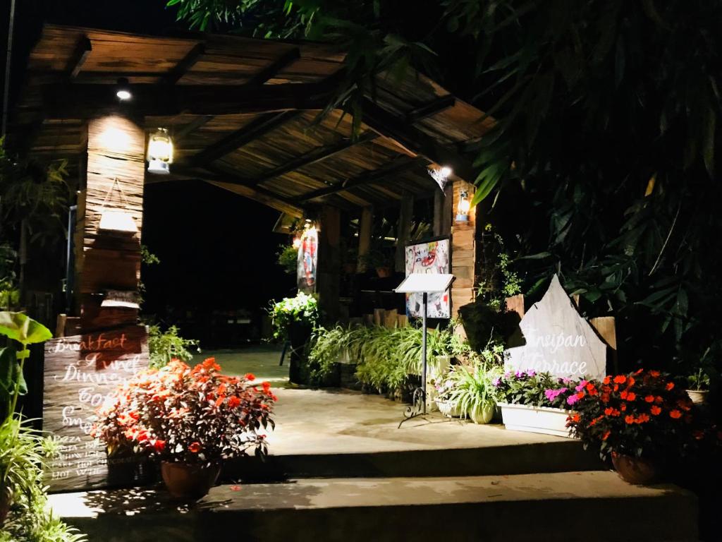 Fansipan Terrace Cafe and Homestay - 4