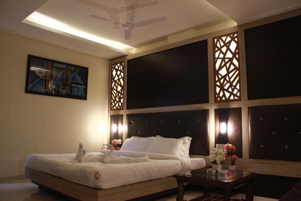 Hotel Dayal Shree Paradise - Suite