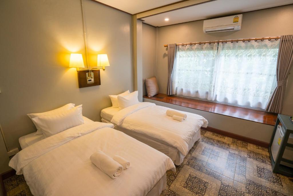 Ban Mai Vintage - Large Double Or Twin Room