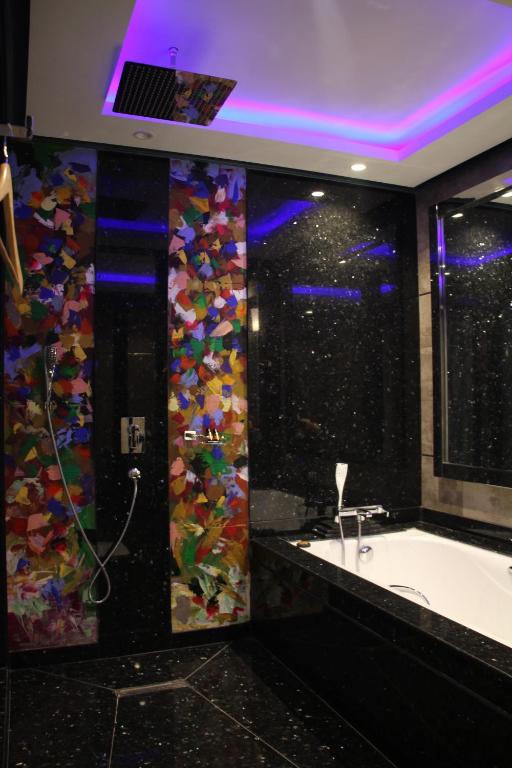 Koupelna v ubytování Zaki Hotel