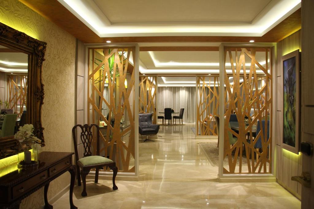 Posezení v ubytování Zaki Hotel