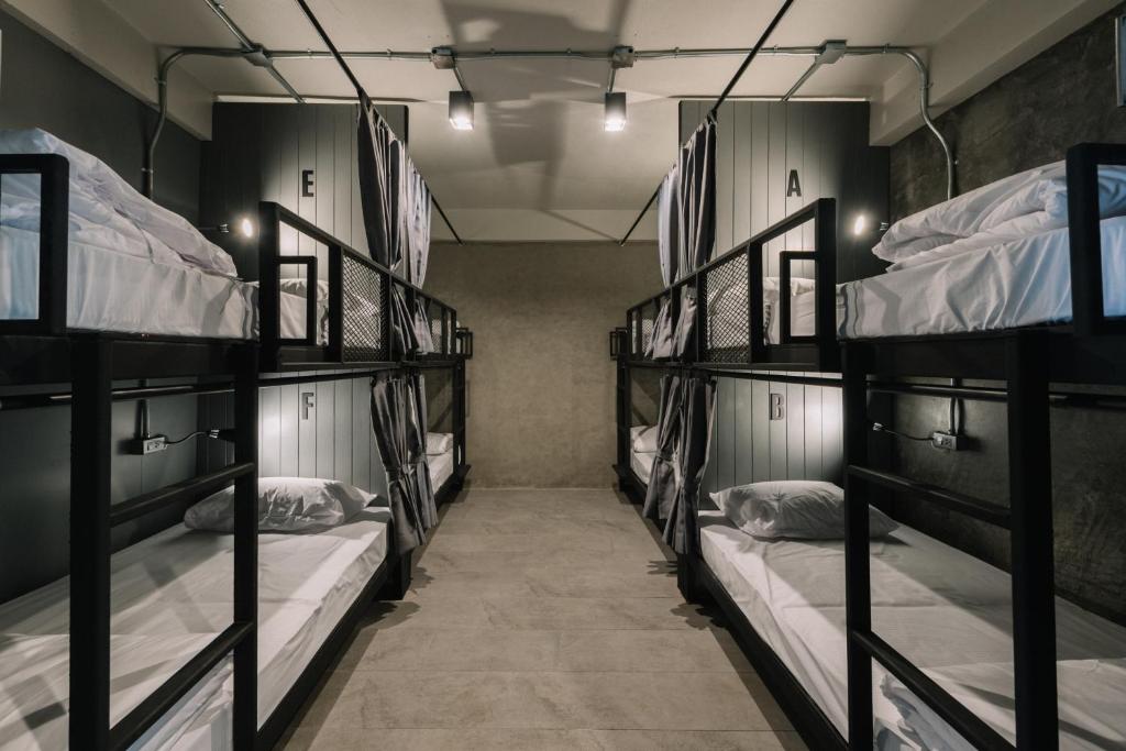 Bed & Bike Hostel - 1