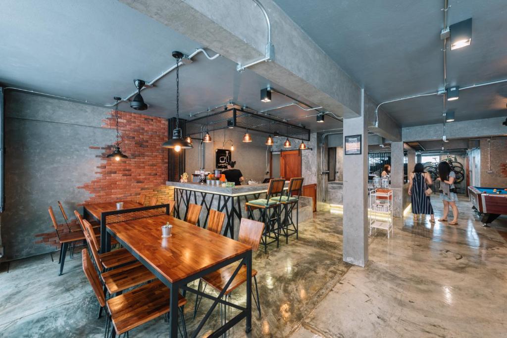 Bed & Bike Hostel - 18