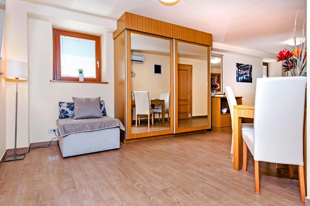 Guest House Golden Goose - 16