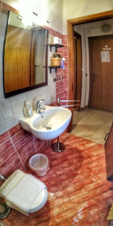A bathroom at Bed and Breakfast Pieffe