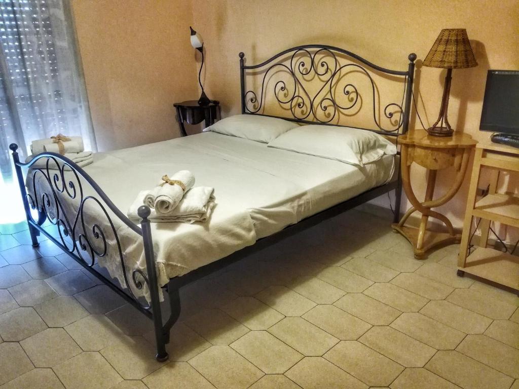 A bed or beds in a room at Bed and Breakfast Pieffe