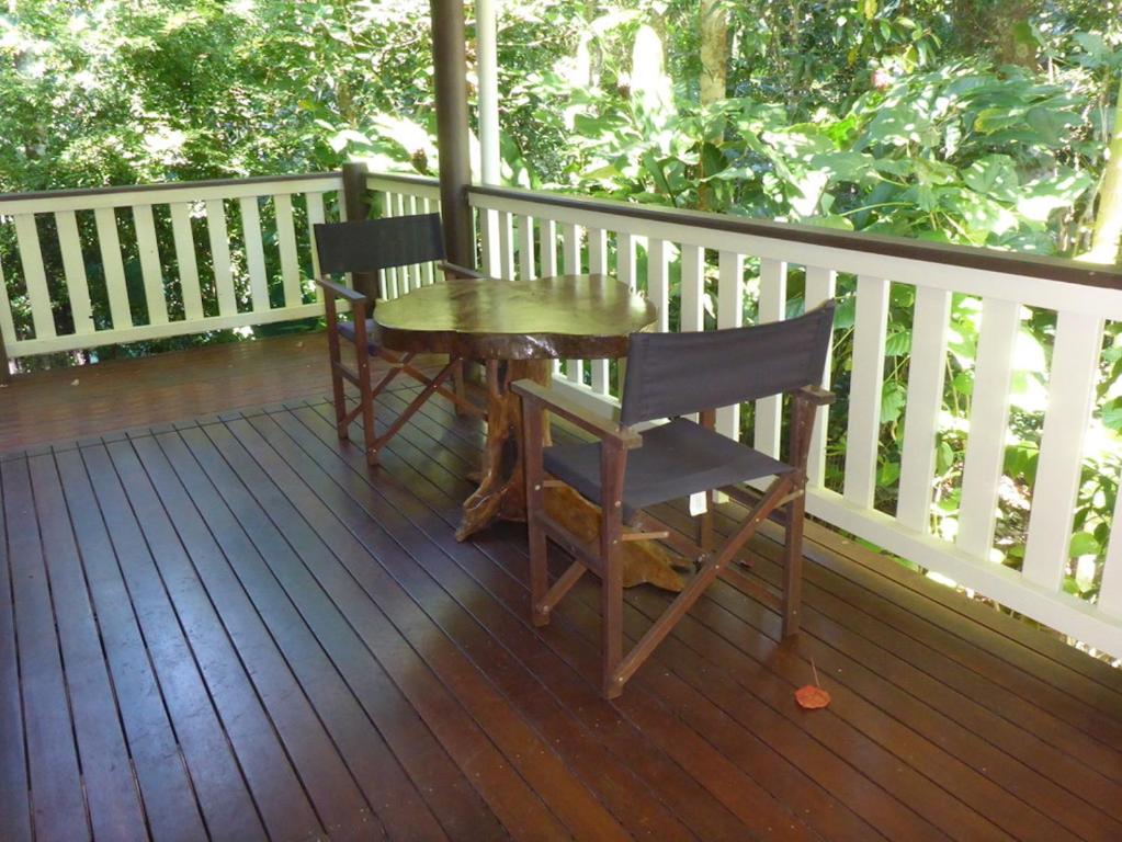 Balkón nebo terasa v ubytování Kuranda Ngorongoro Lodge