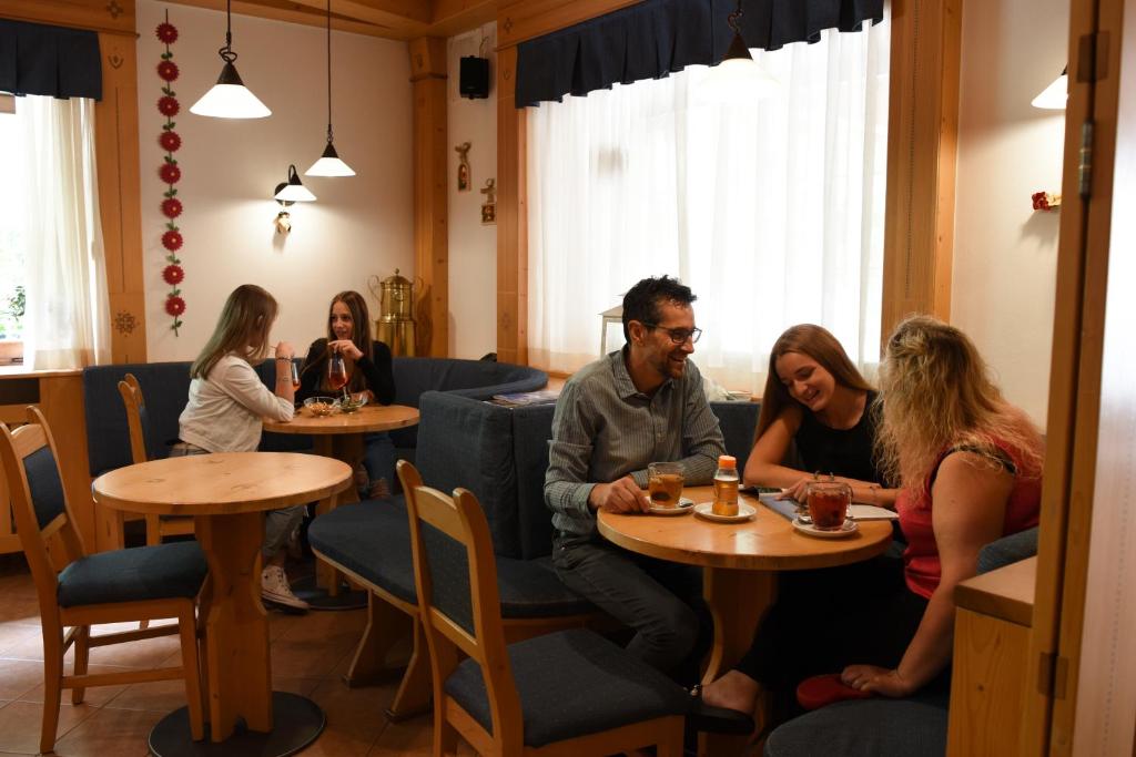 Hosté ubytování Hotel Zanella