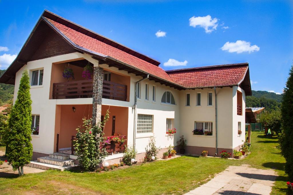 Gedung tempat guest house berlokasi