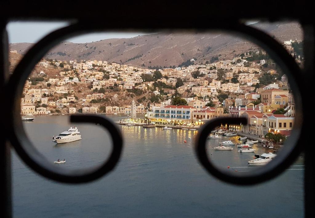 Kleanthi and Kostas Studios - 12