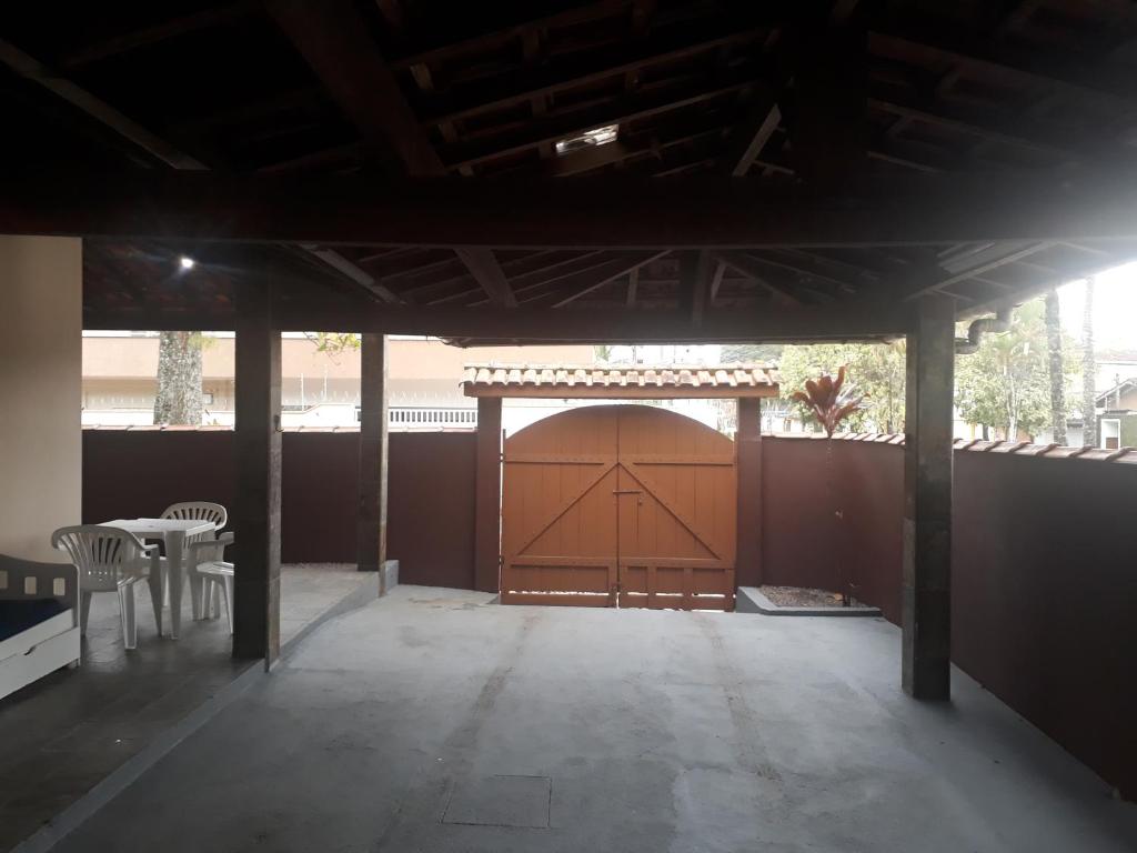  Casa na Praia do Itaguá