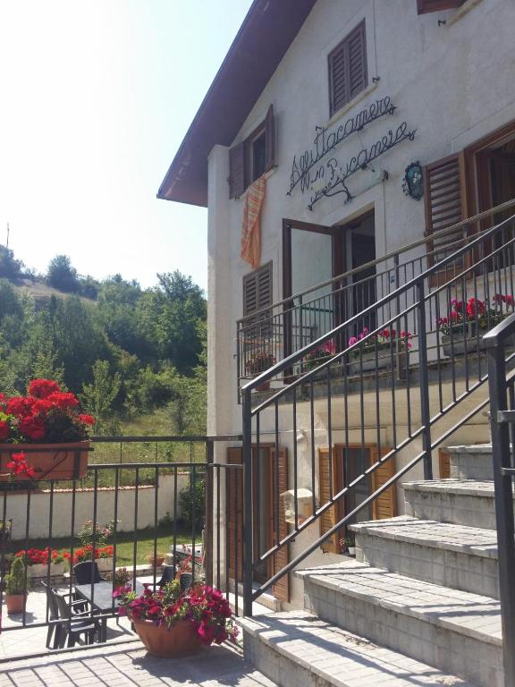 Balkoni atau teres di Il Bucaneve