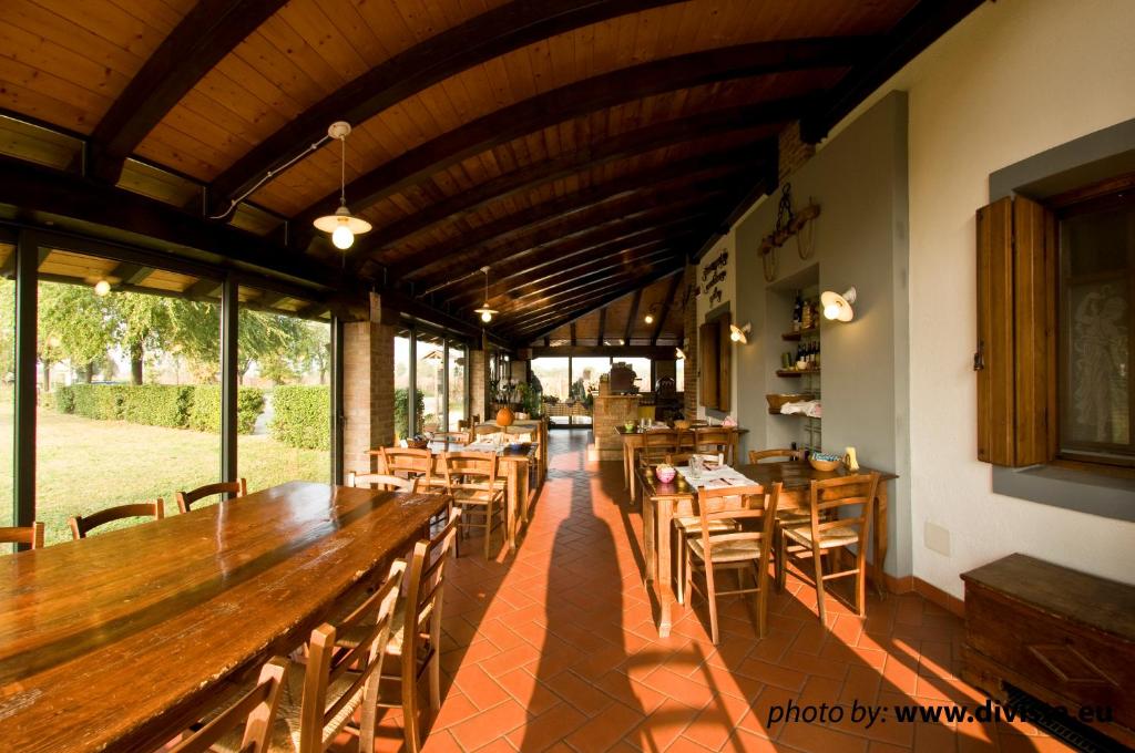 Restaurace v ubytování Agriturismo Cjasal di Pition