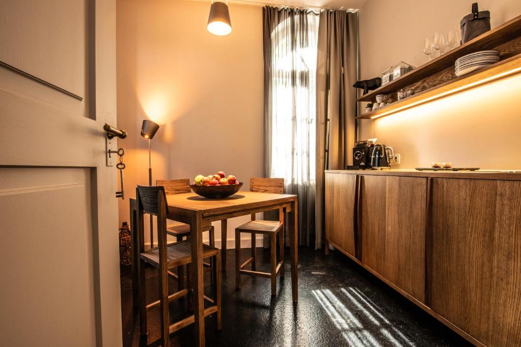 One Suite Hotel - Zollhaus - Resim 4