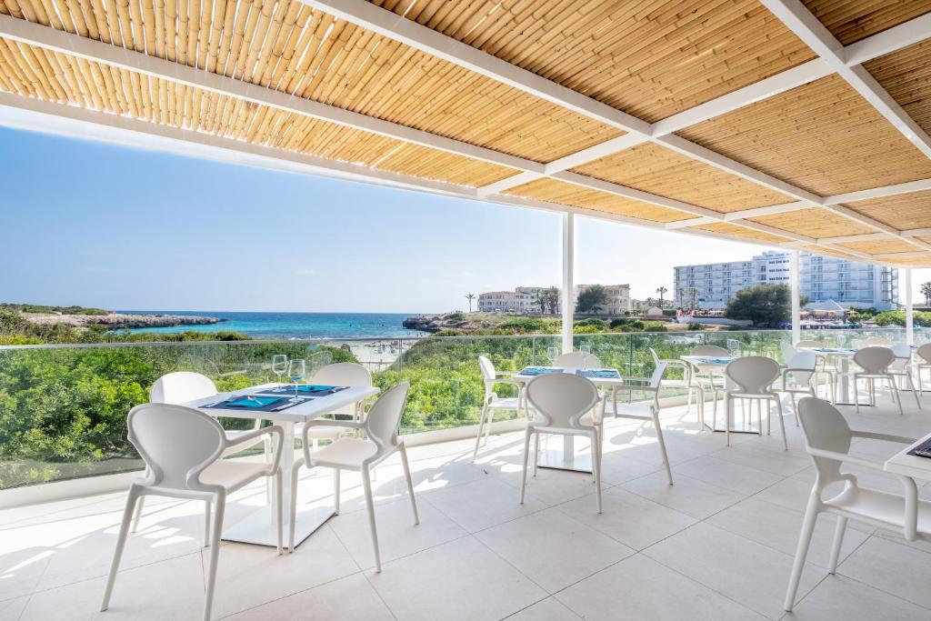 Carema Beach Menorca, Cala n Bosch – Bijgewerkte prijzen ...
