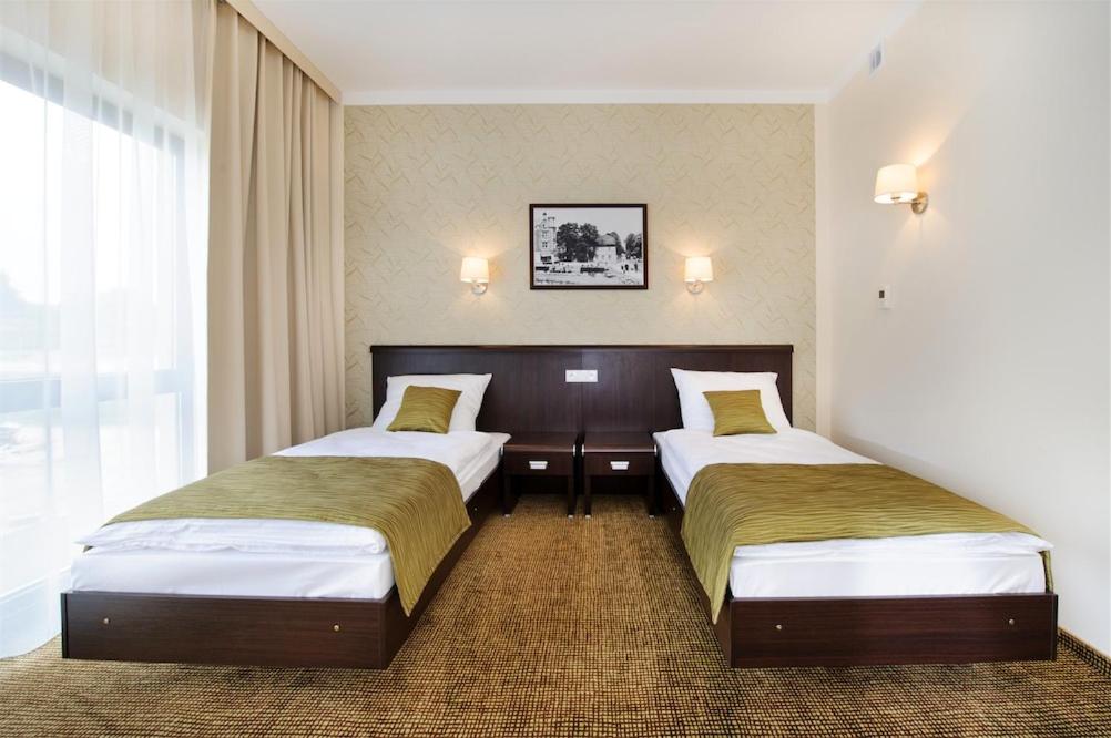 Hotel Trzebnica - Double Or Twin Room - Smoking