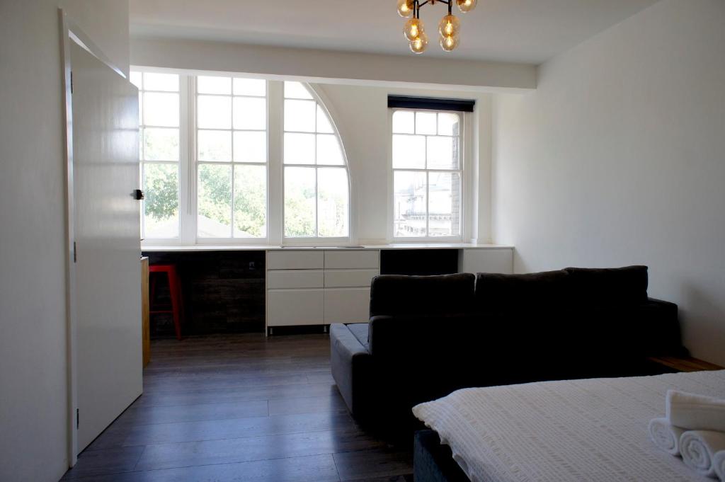 Shoreditch Place - Studio Apartment