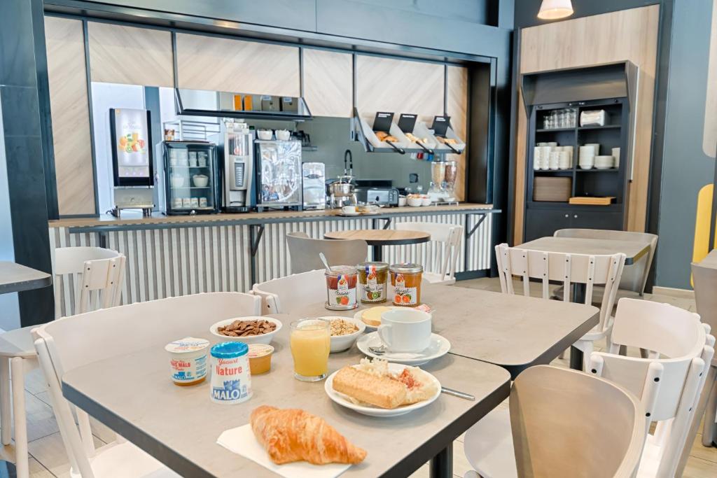 B&B HOTEL Marseille Centre La Joliette - Resim 9