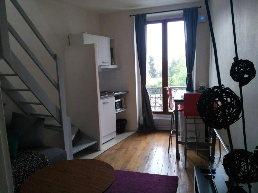Charming Parisian studio! - Apartment - Split Level