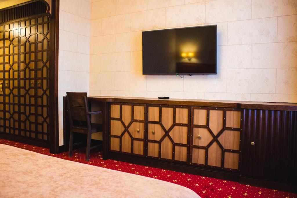 TV a/nebo společenská místnost v ubytování Hotel Mastara