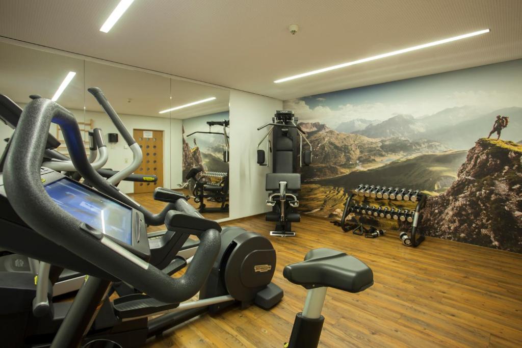 Fitness centrum a/nebo fitness zařízení v ubytování Hotel Steffisalp