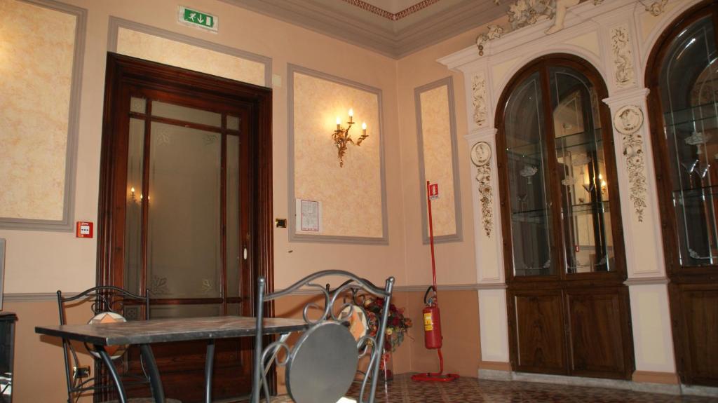 Zdjęcie z galerii obiektu Hotel Gresi w Katanii