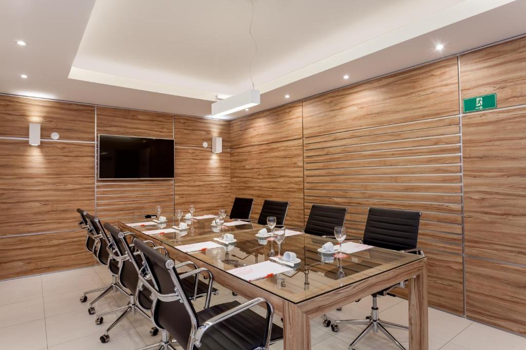  Ramada by Wyndham Macae Hotel & Suites