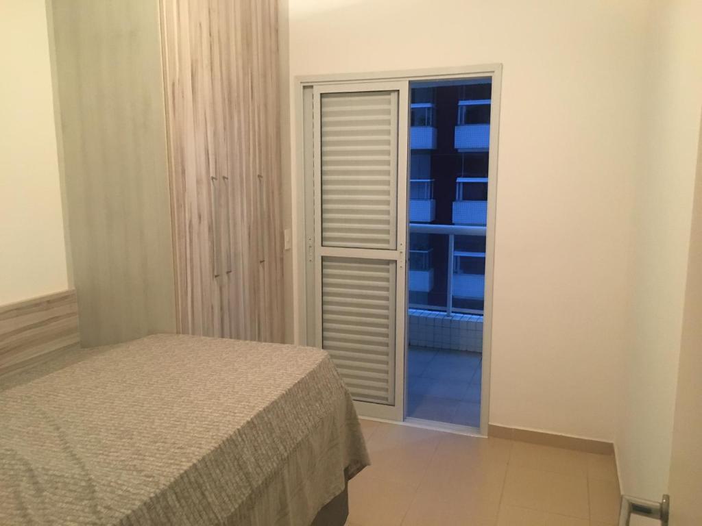  Apartamento em Bertioga