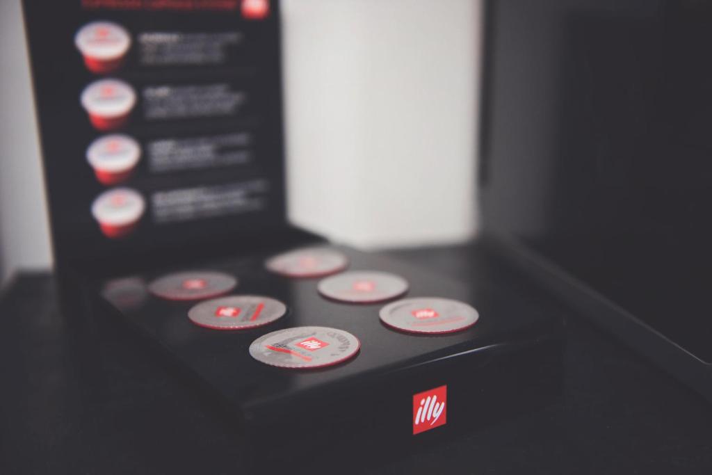 Piraeus Premium Suites - Resim 24