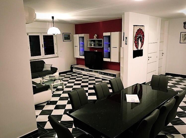 Mundial Apartments