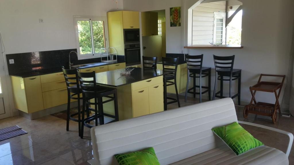 Kuchyň nebo kuchyňský kout v ubytování Villa Lorina