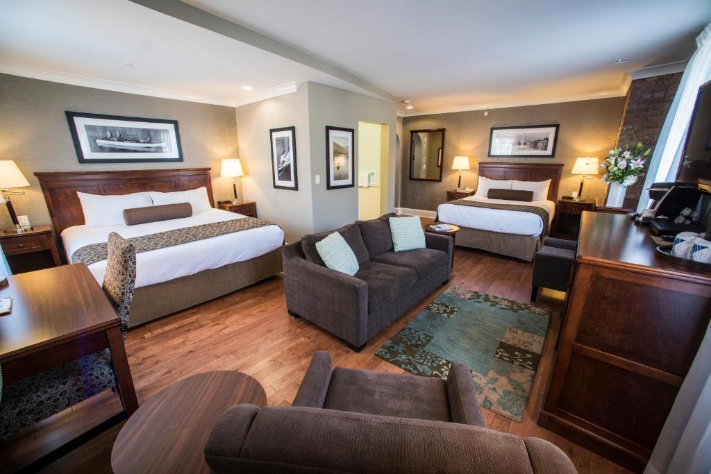 Postel nebo postele na pokoji v ubytování Hume Hotel & Spa