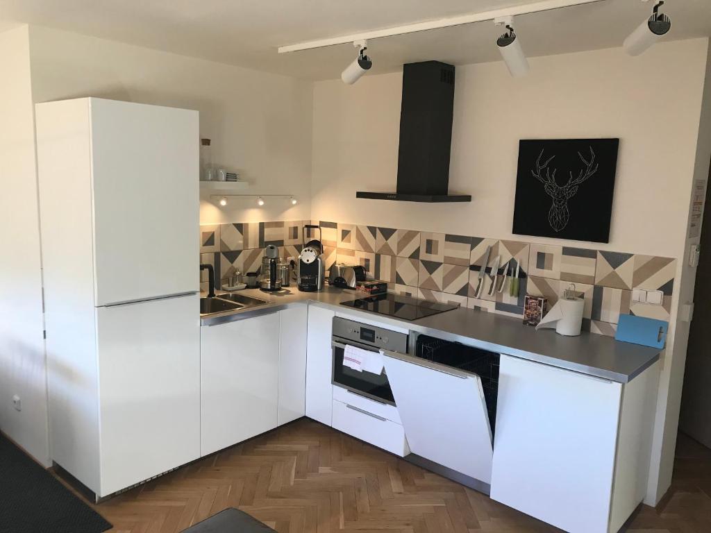 Veleslavin Apartments - 4