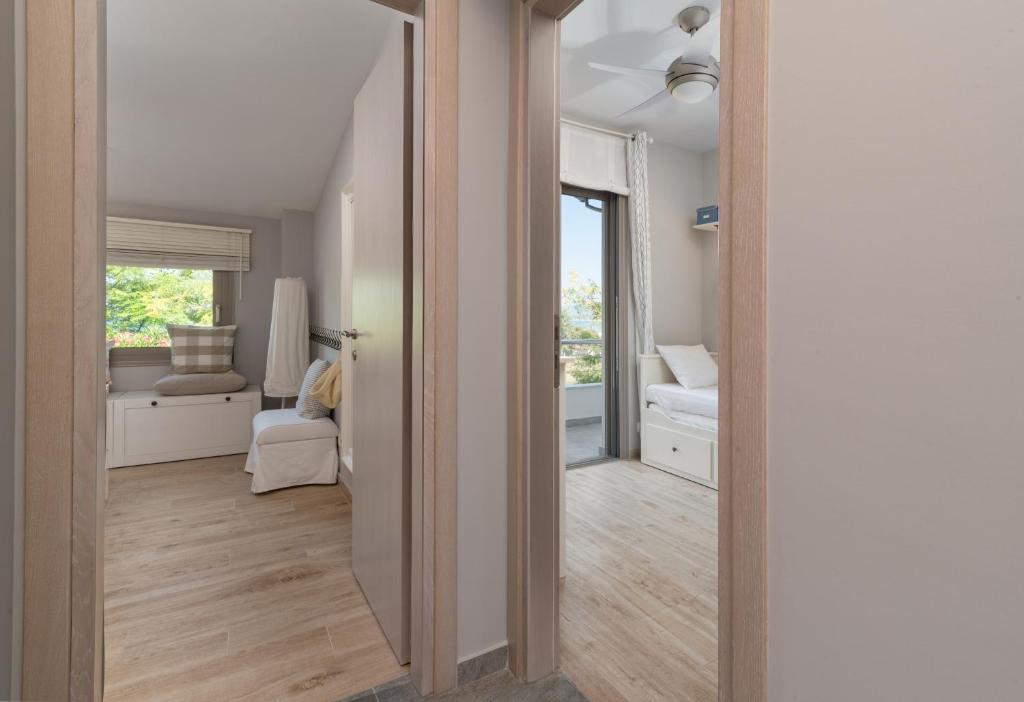Ein Sitzbereich in der Unterkunft Ammouda Villas