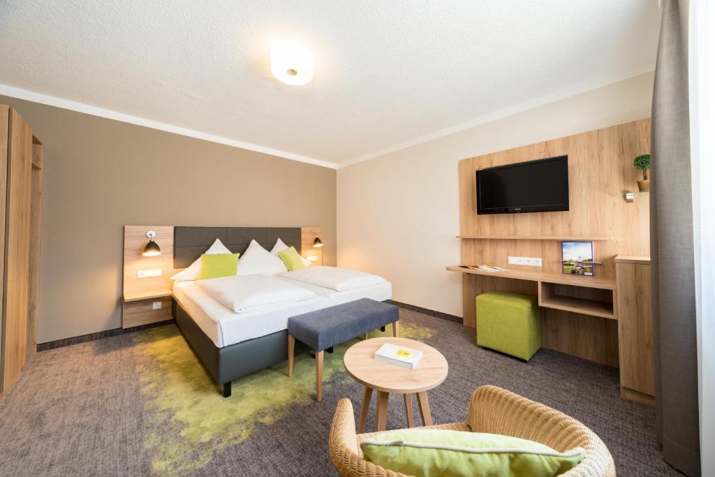 Pfalzhotel Asselheim - Triple Room