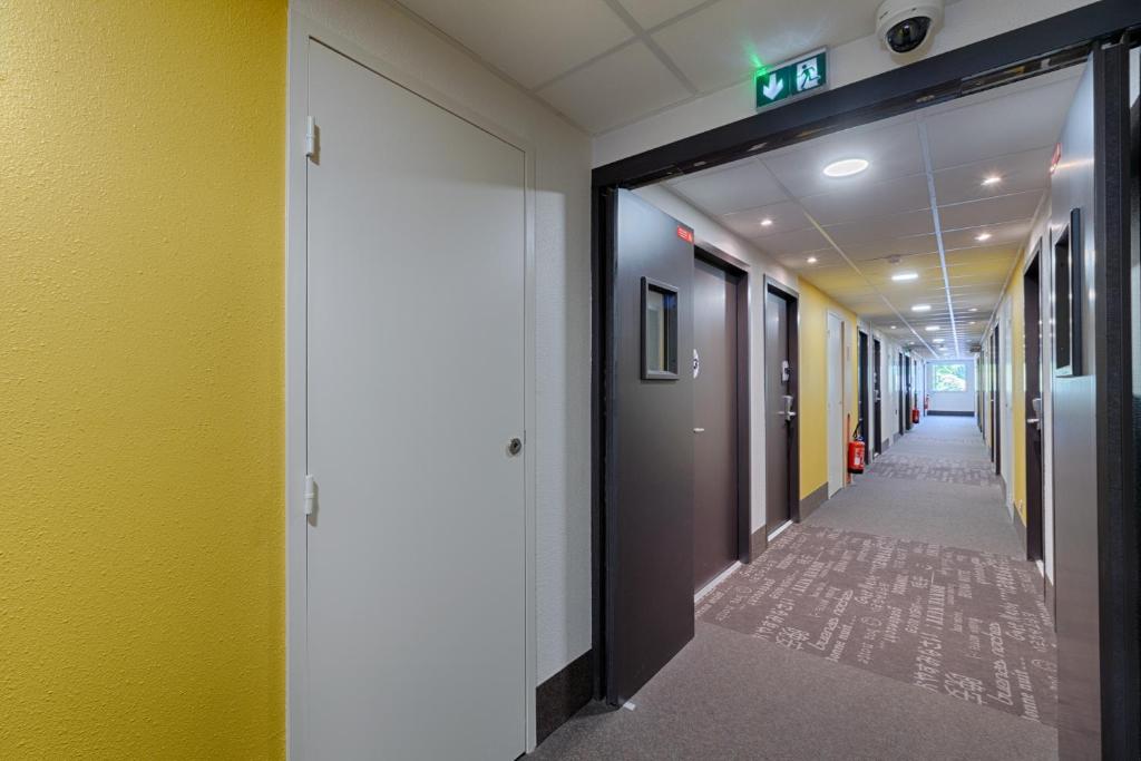 B&B HOTEL Marseille La Valentine St Menet - Resim 29