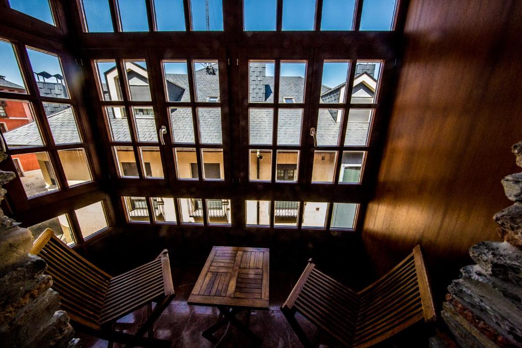 Posezení v ubytování Hotel Aroi Bierzo Plaza