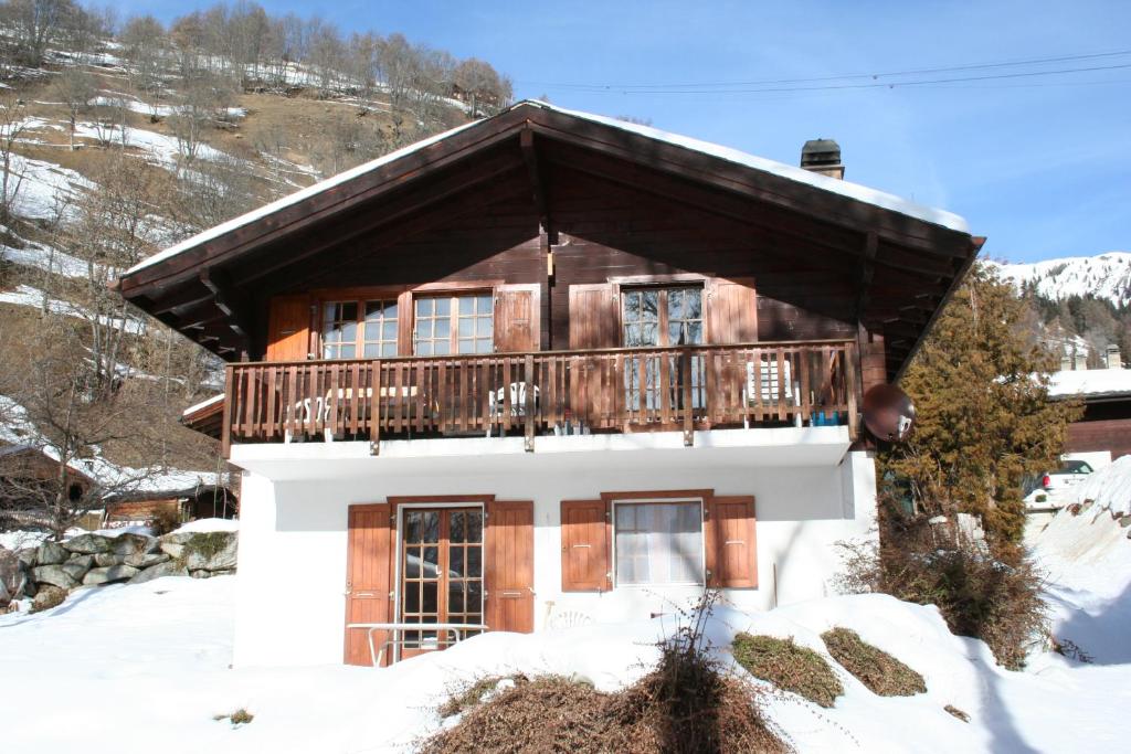 Nespecifikovaný výhled na hory nebo výhled na hory při pohledu z apartmánu