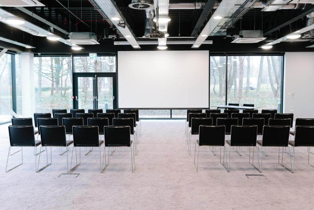 Village Hotel Bristol Filton - Resim 38