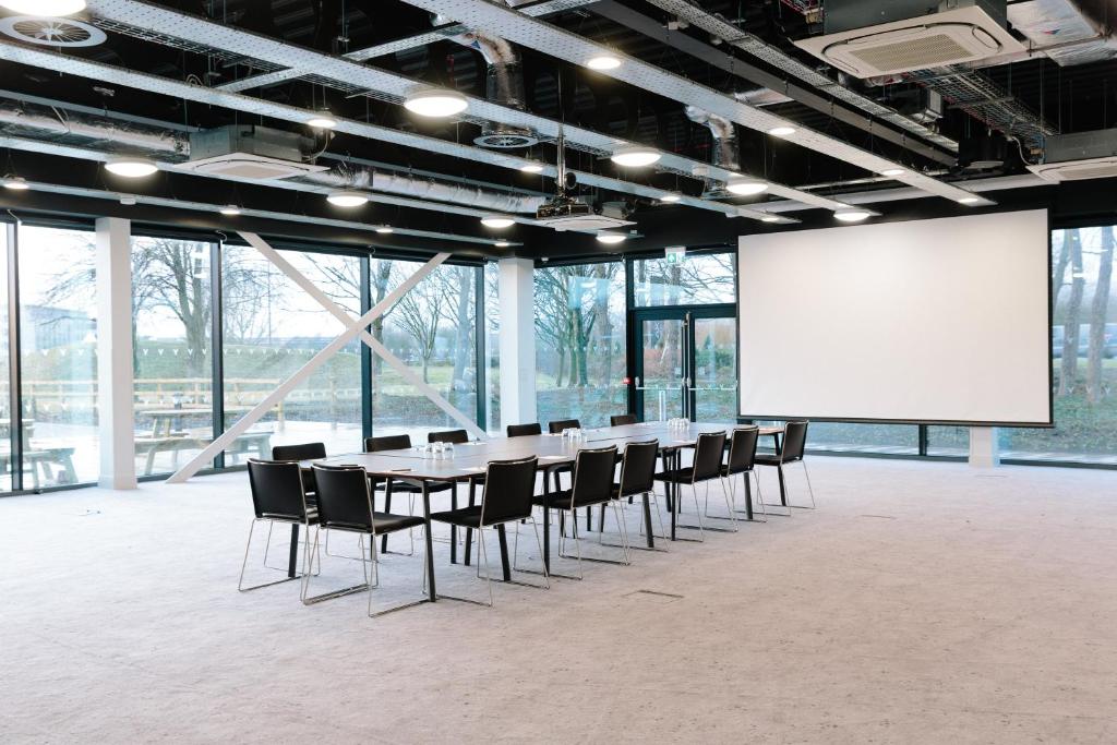 Village Hotel Bristol Filton - Resim 39