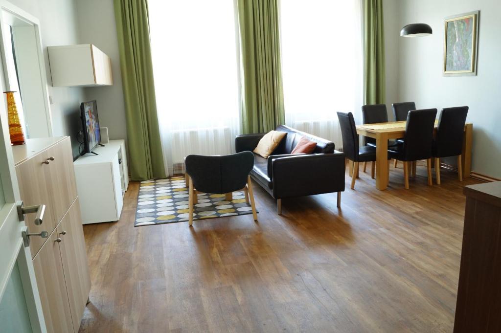 TV a/nebo společenská místnost v ubytování Apartmány Mary