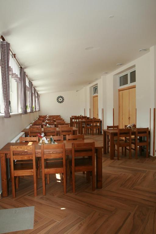 Restaurace v ubytování Penzion Hvězda - Restaurace dočasně uzavřena