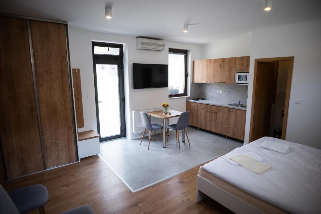 Cucina o angolo cottura di Ubytovanie Alej Bojnice