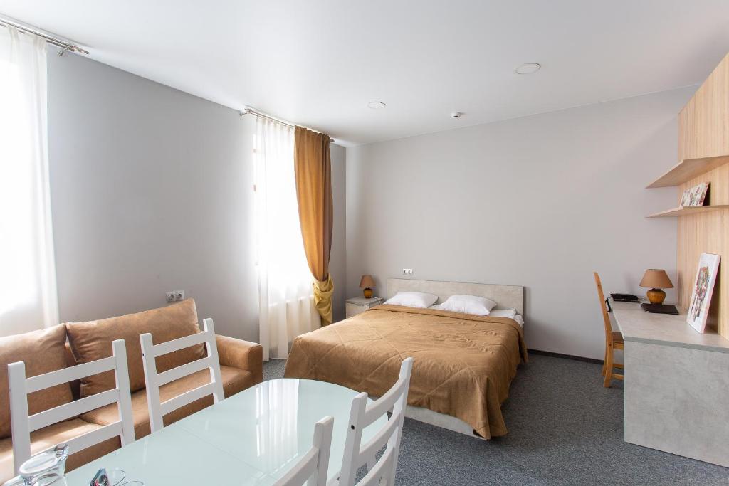 Yamskoy Posad - Studio