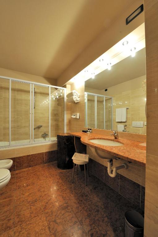 Art Hotel Boston - Resim 38