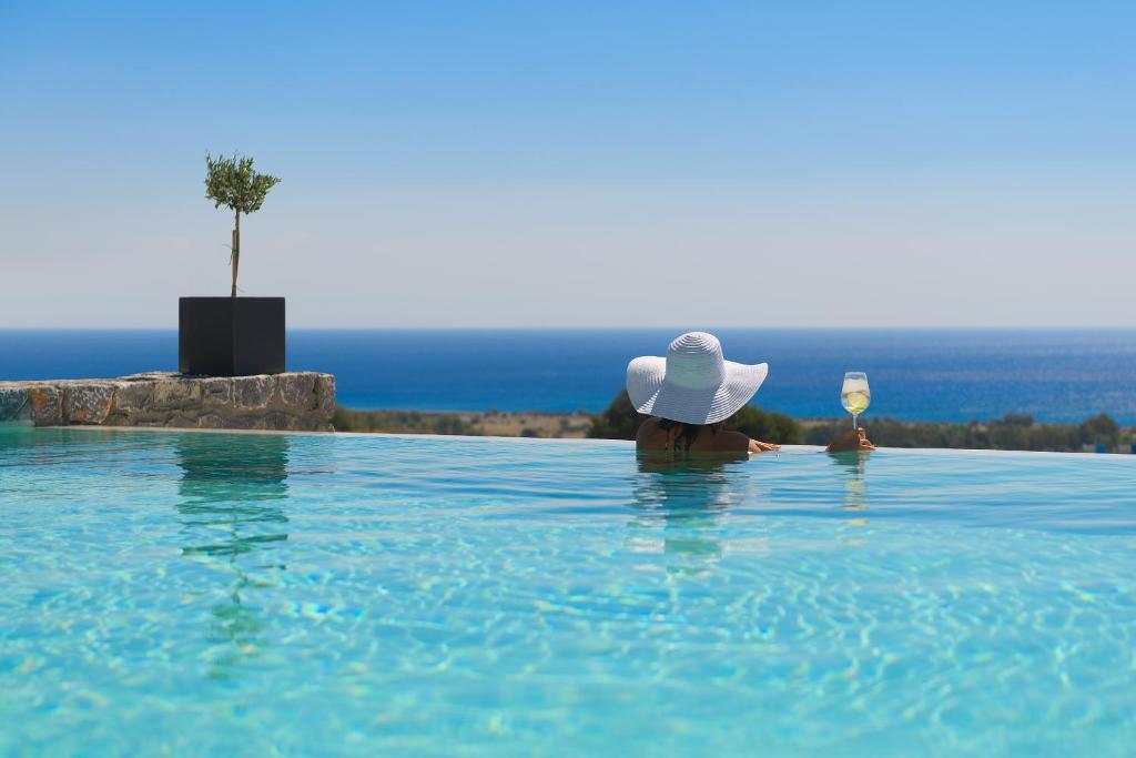 Basen w obiekcie Alav Pool Villa lub w pobliżu