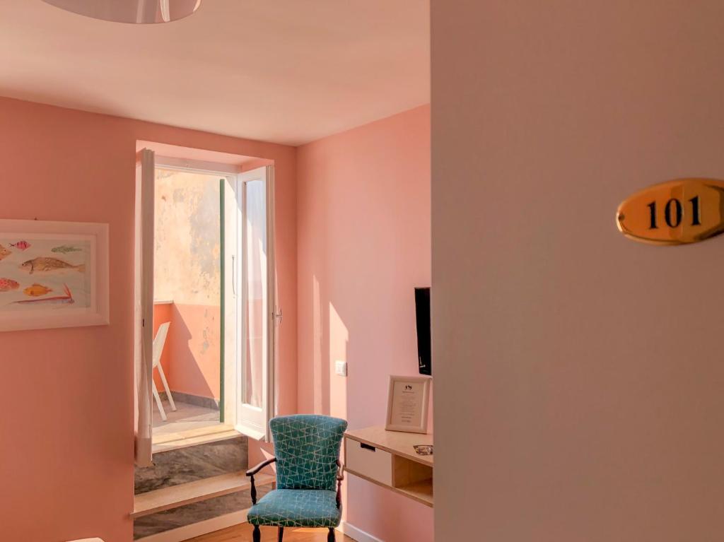 Ai Pesci Room Rental - 17