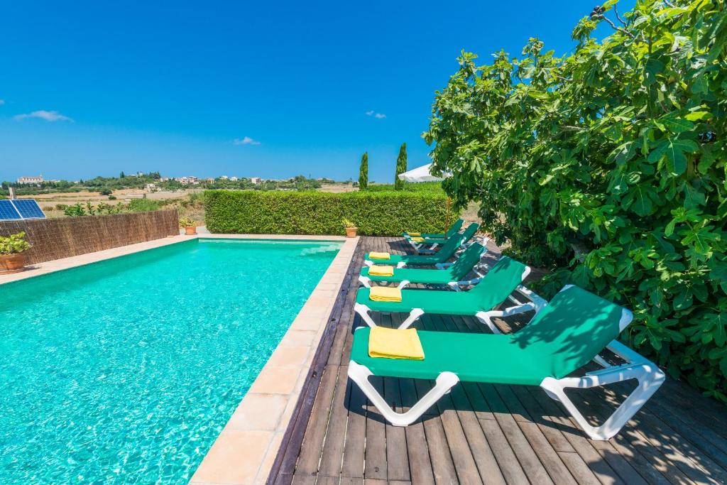 Bazén v ubytování Villa SON FUM by Mallorca Villa Selection nebo v jeho okolí