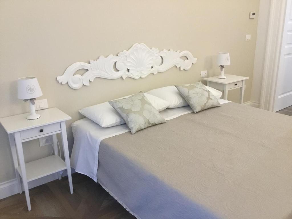 A bed or beds in a room at BED & BREAKFAST PL PALACE