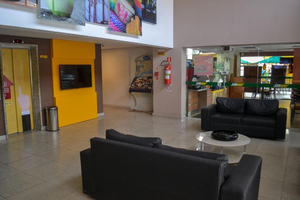  EXPRESSO R1 HOTEL